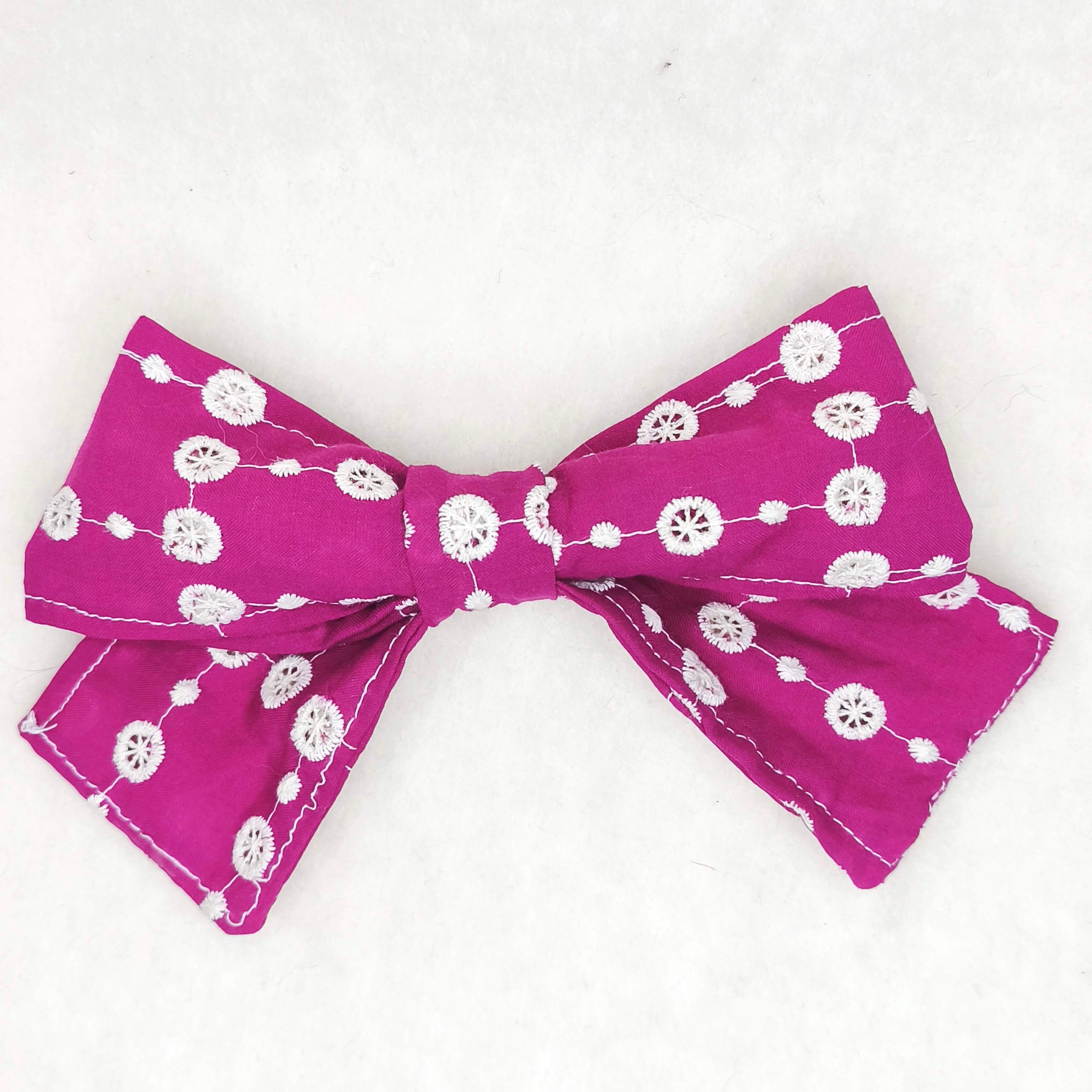 Nœud Cheveux Rose Tudor vue de face