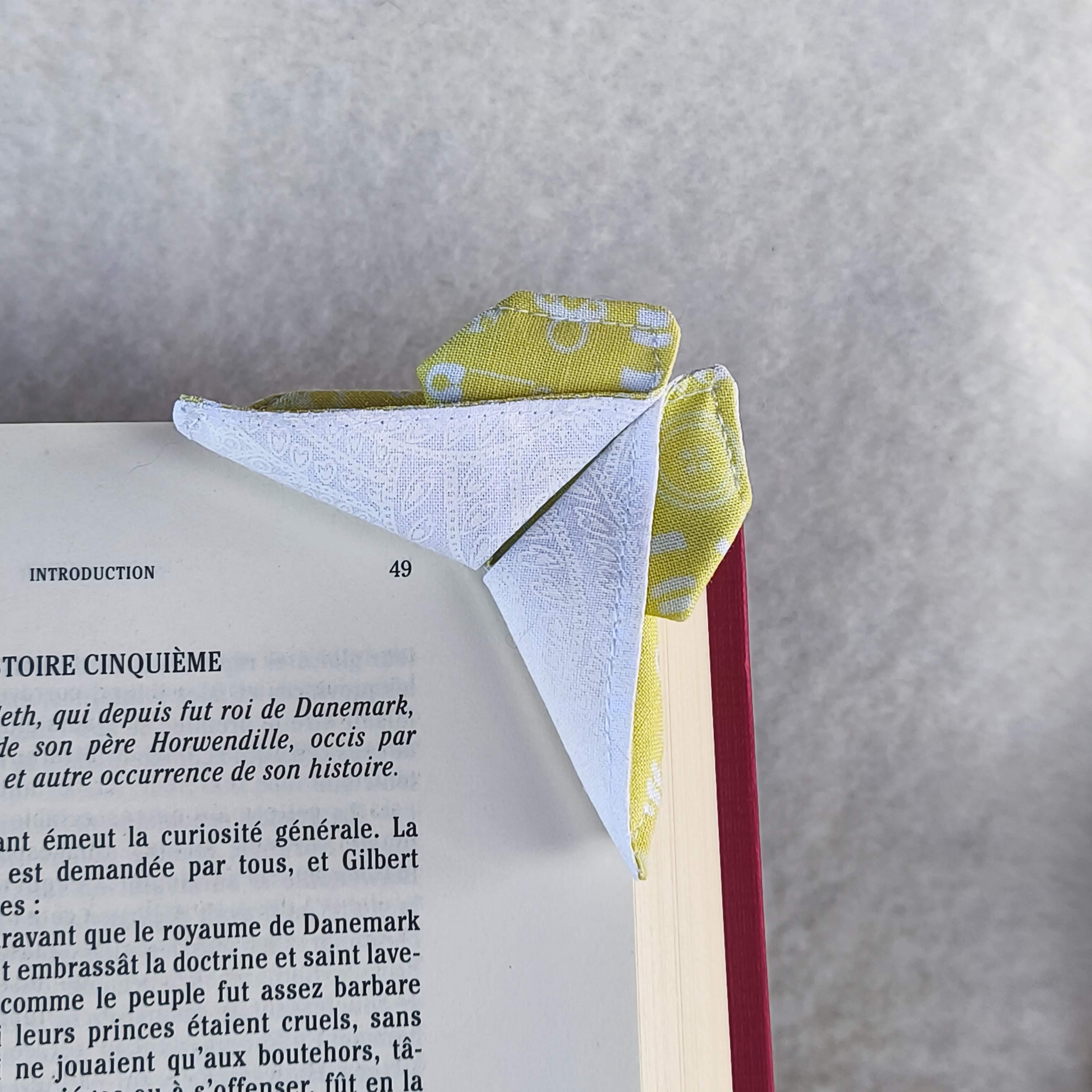 marque page origami bicolore blanc motif leger 2 avant