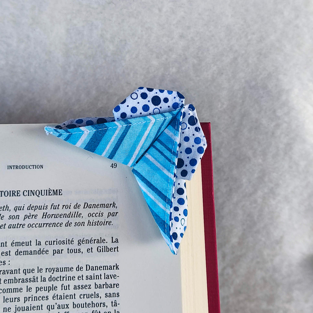 marque page origami papillon bleu motif points 2 avant
