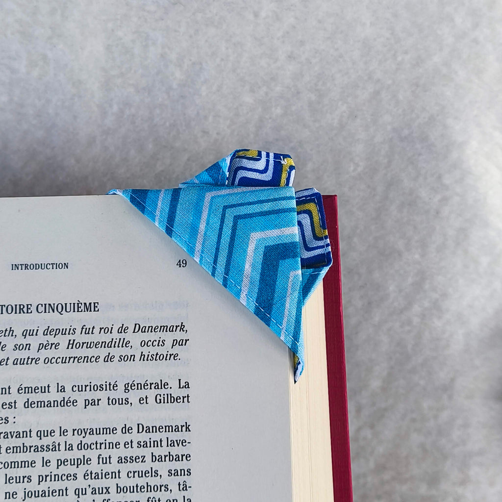 marque page origami papillon bleu geometrique 1 dos