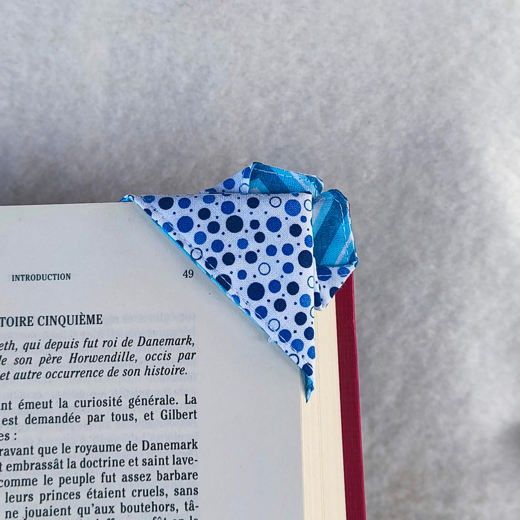 marque page origami papillon bleu motif points 2 dos