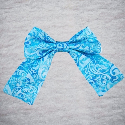 noeud cheveux bleu vagues ocean batik grands pans ocean waves vue avant