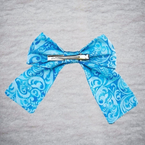 noeud cheveux bleu vagues ocean batik grands pans ocean waves vue dos