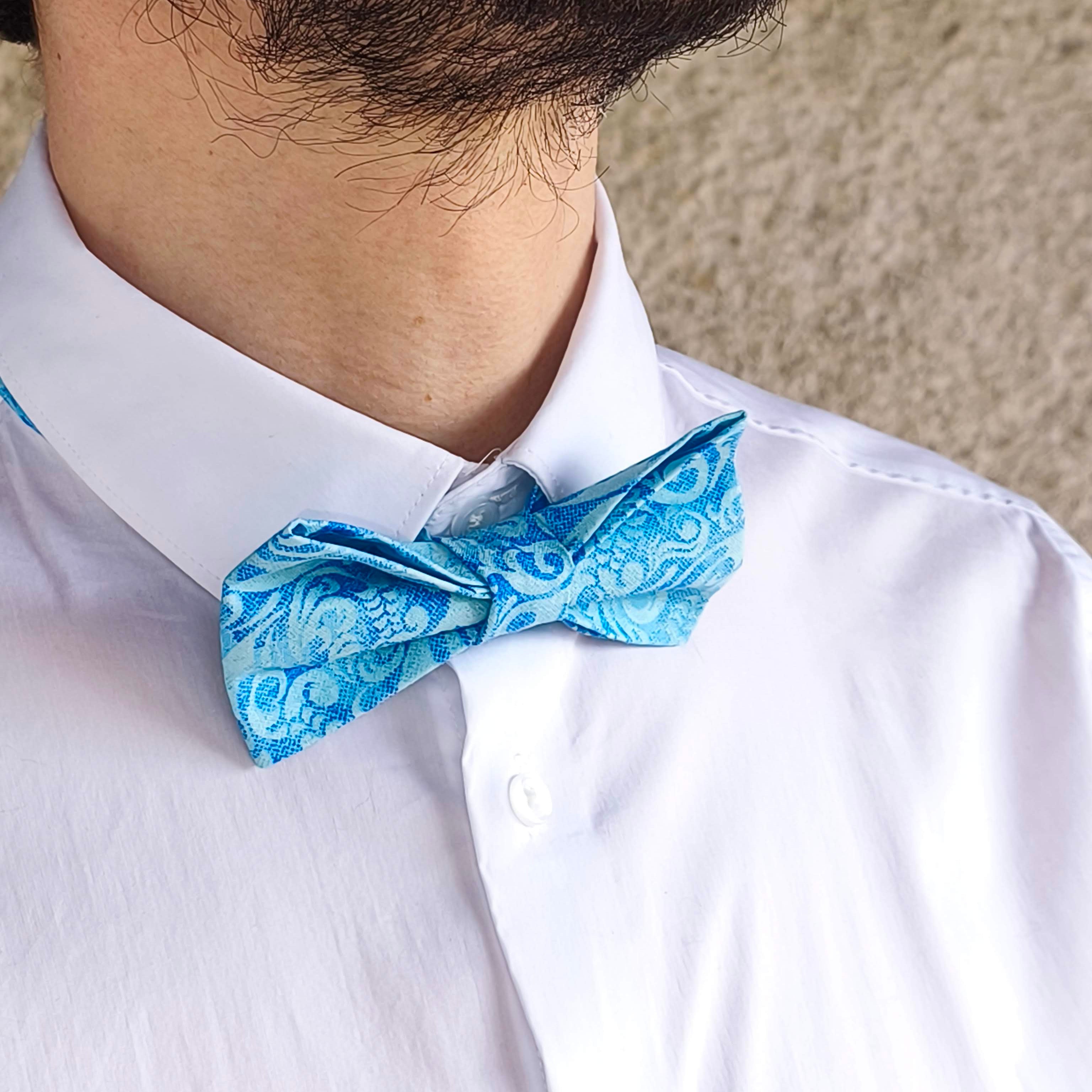 noeud papillon bleu motif vagues batik ocean waves porté profil
