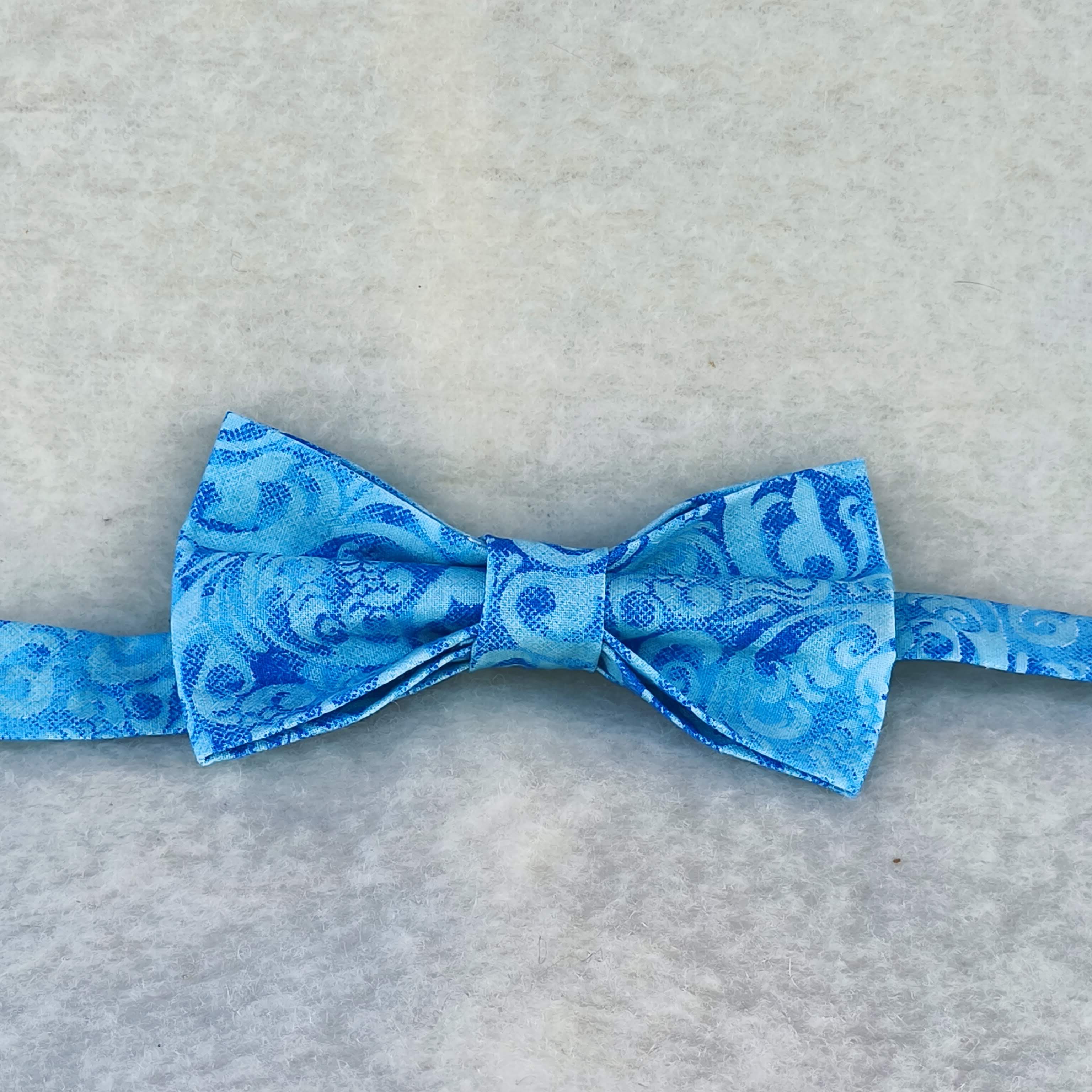 noeud papillon bleu motif vagues batik ocean waves vue générale
