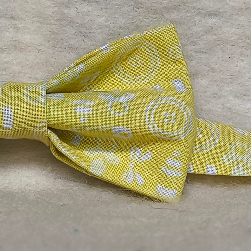 noeud papillon jaune motif bebe naissance rayon bebe artisanal détail