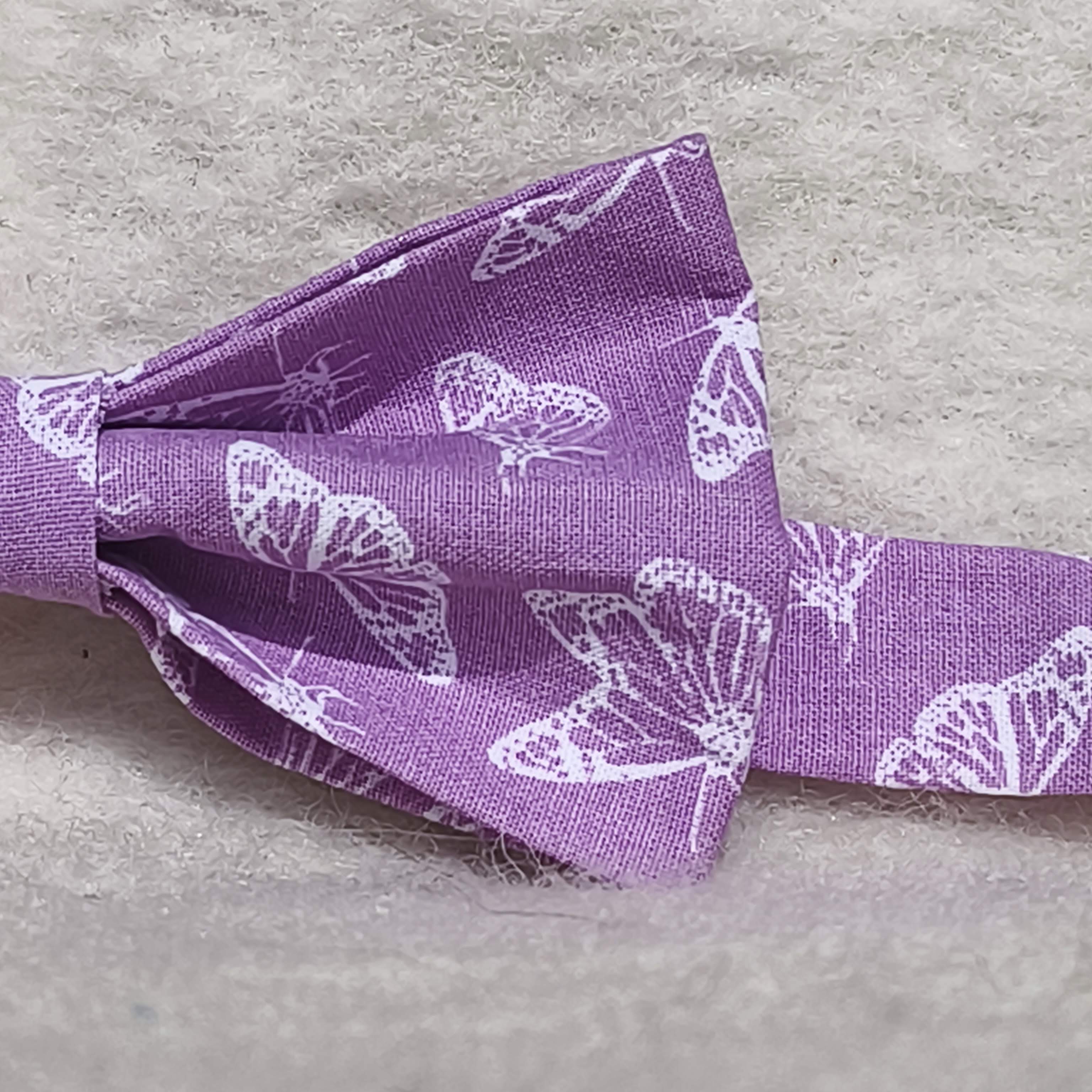 noeud papillon lavande motif papillons lilas kaleidoscope détail